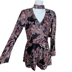 Bebop Velour Black and Rust Paisley Design Mock Neck Bohemian Romper Large NWT
